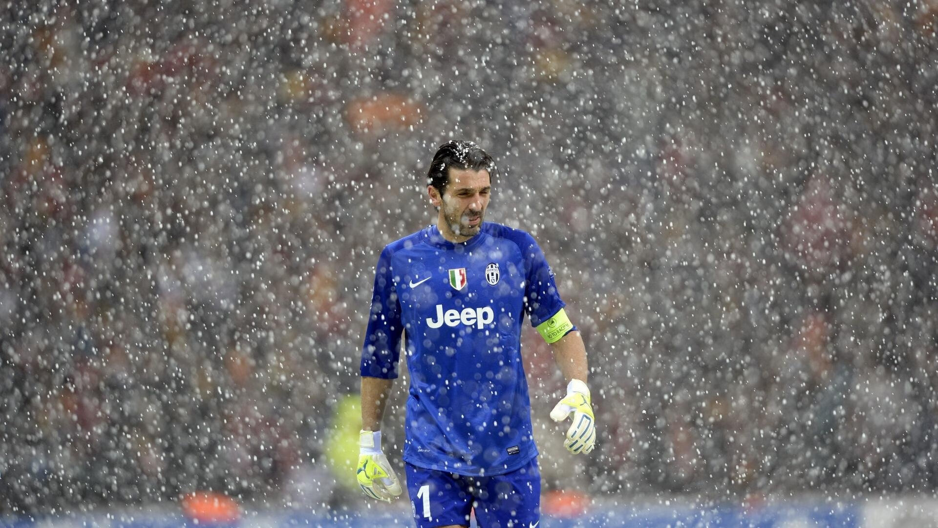 leyu乐鱼在线登录入口-_复合场地公开赛：多样场地条件考验运动员适应能力_，复合型球场样块照片