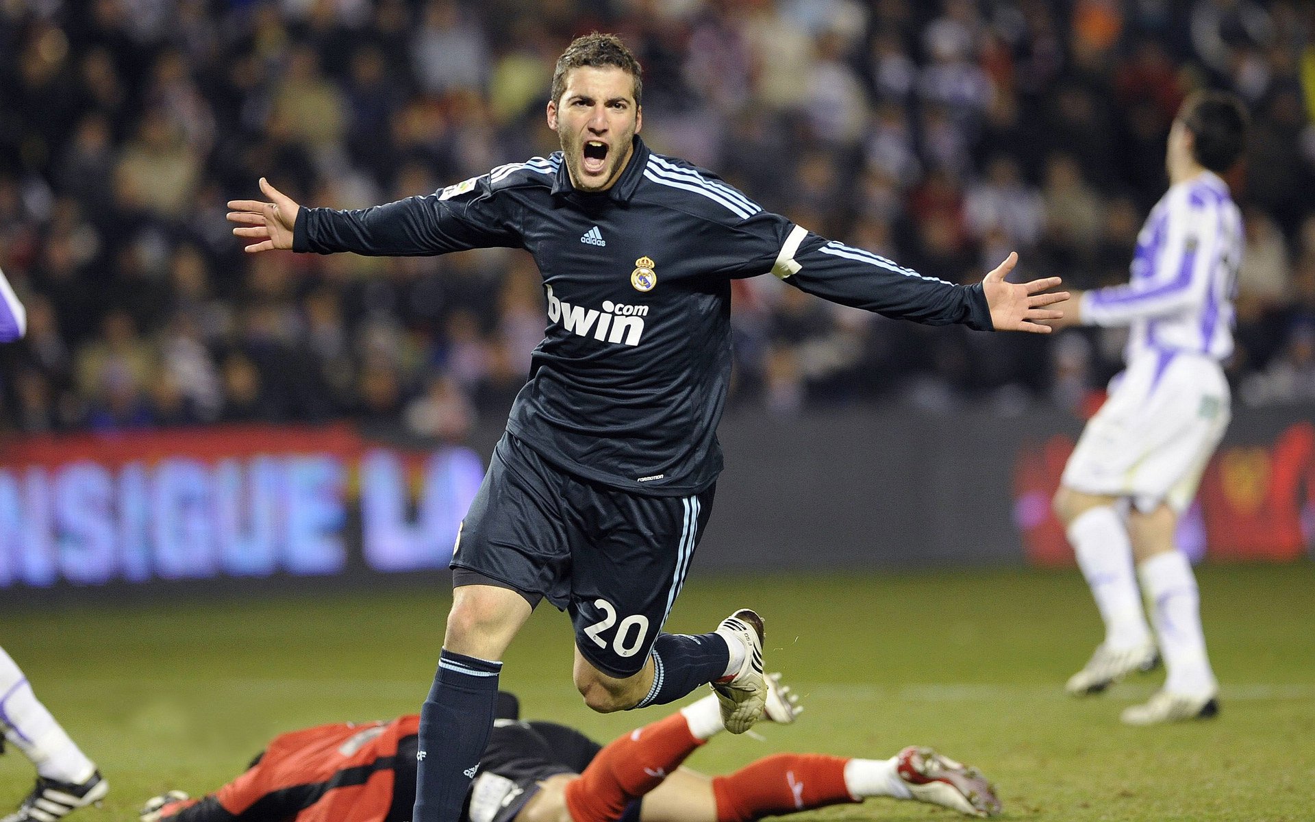 乐鱼棋牌官网-皇家社会攻守兼备，争取更好名次，皇家社会在哪